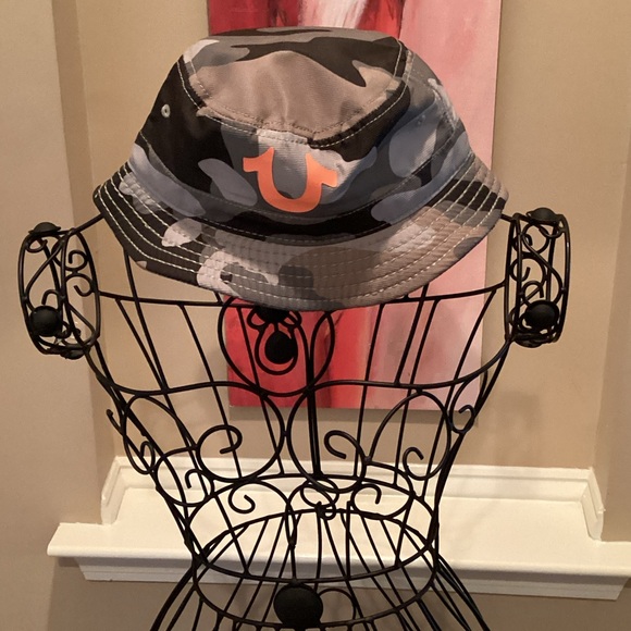 True Religion Camouflage Bucket Hat with Orange Logo - Picture 1 of 5